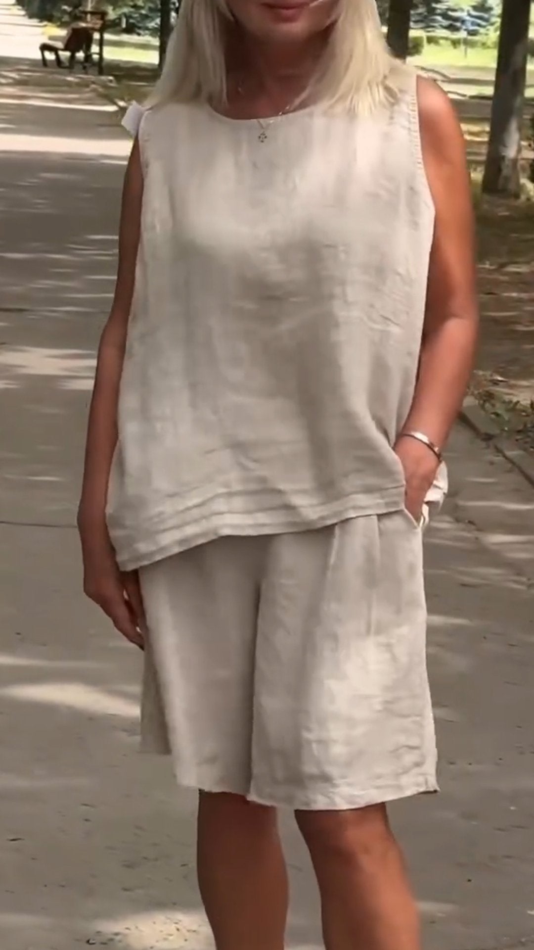 Ensemble femme sans manches à col rond et short fluide