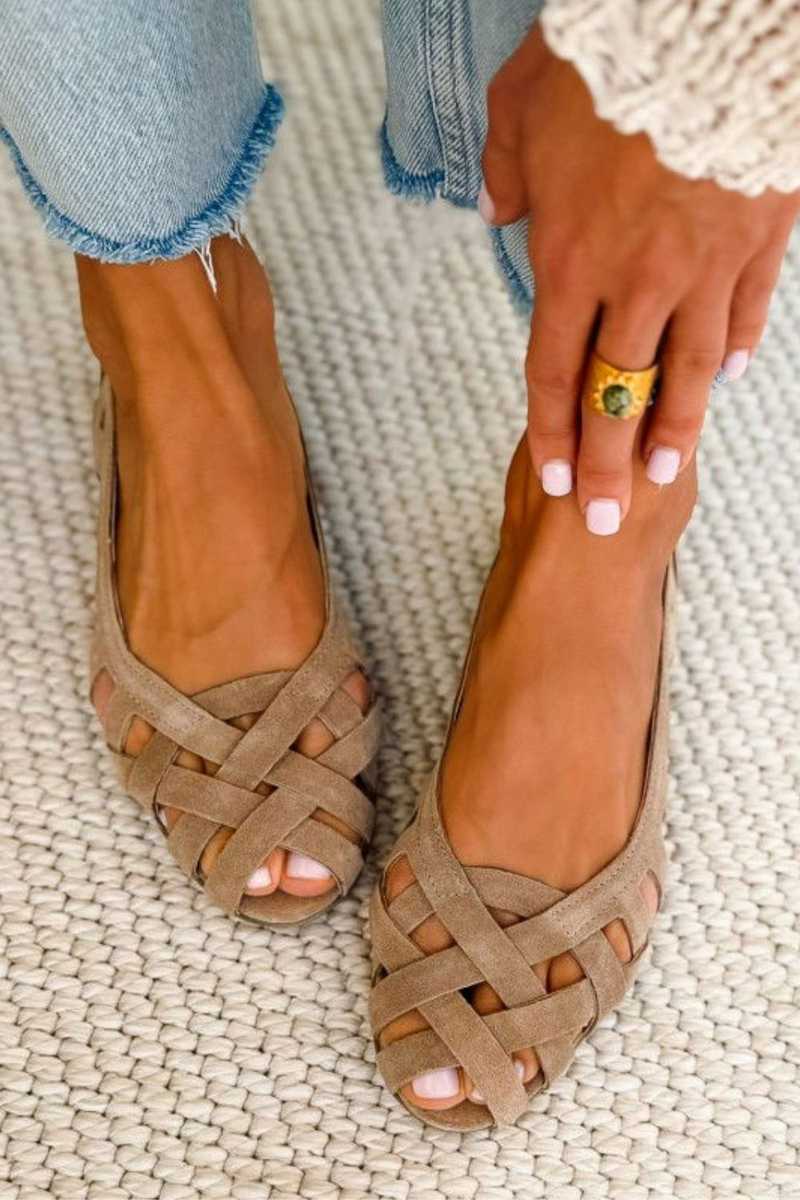 Sandales plates femme tressées à bout ouvert