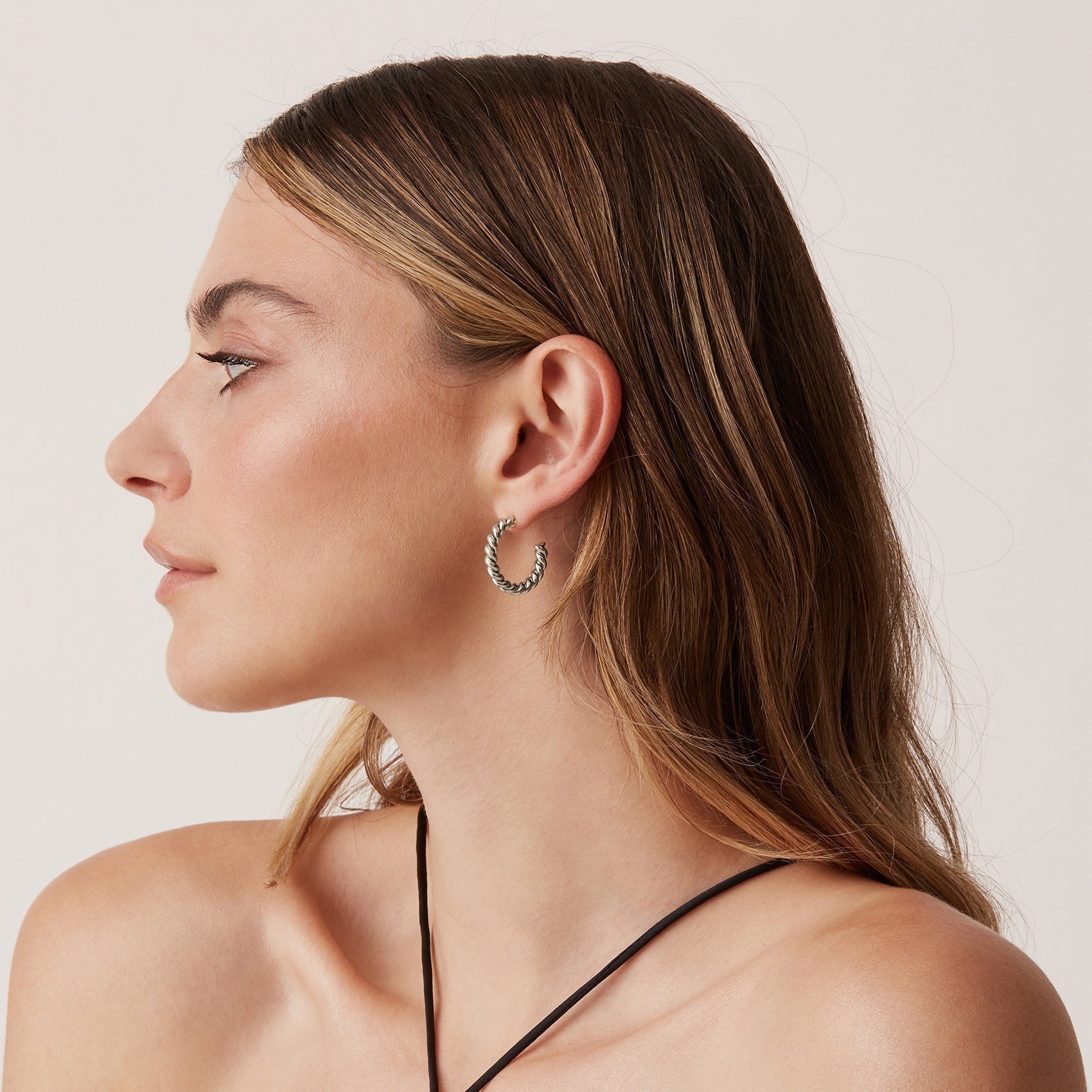 Boucles d’Oreilles Femme Effet Corde au Style Élégant et Intemporel