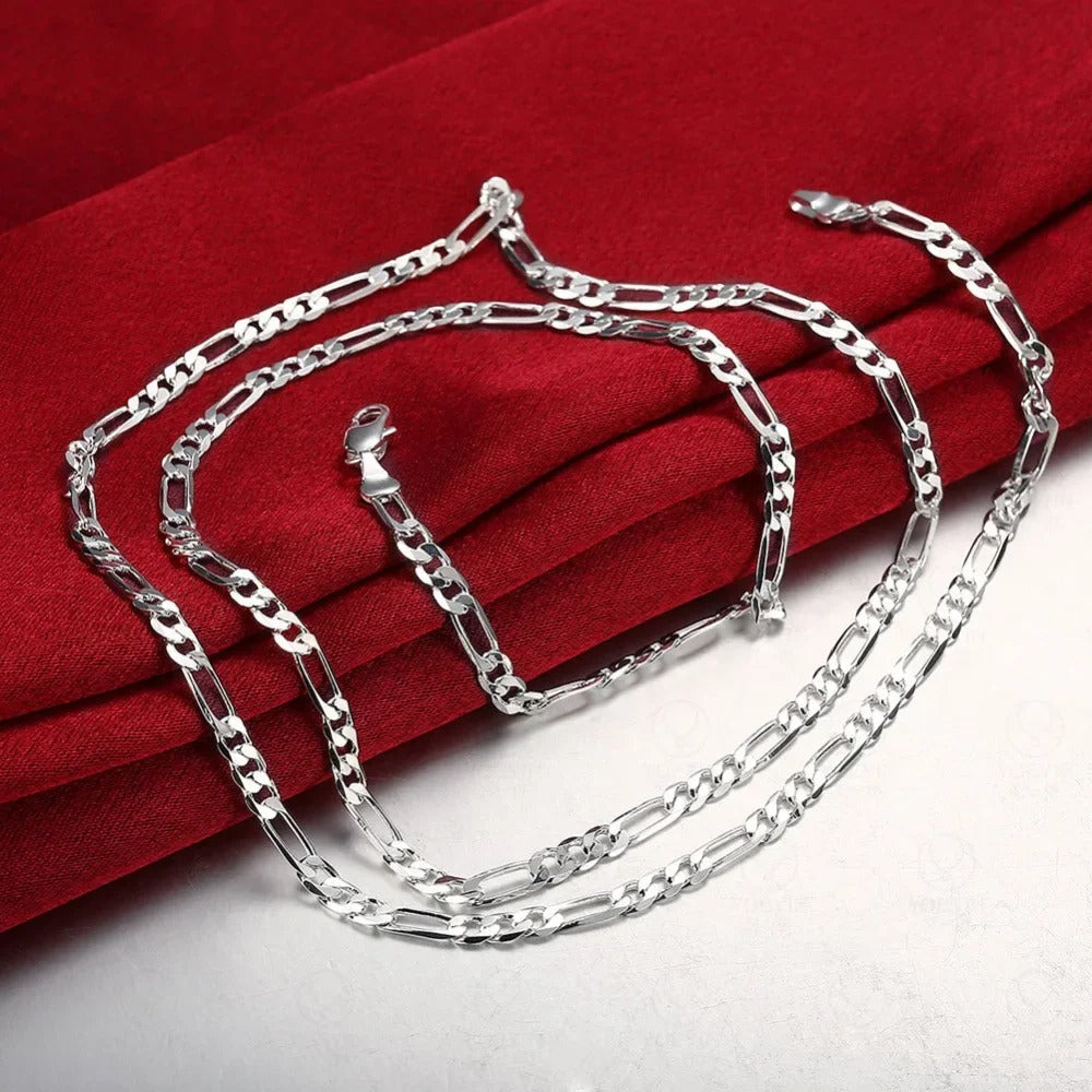 Collier argenté élégant – Design intemporel, acier inoxydable et style raffiné
