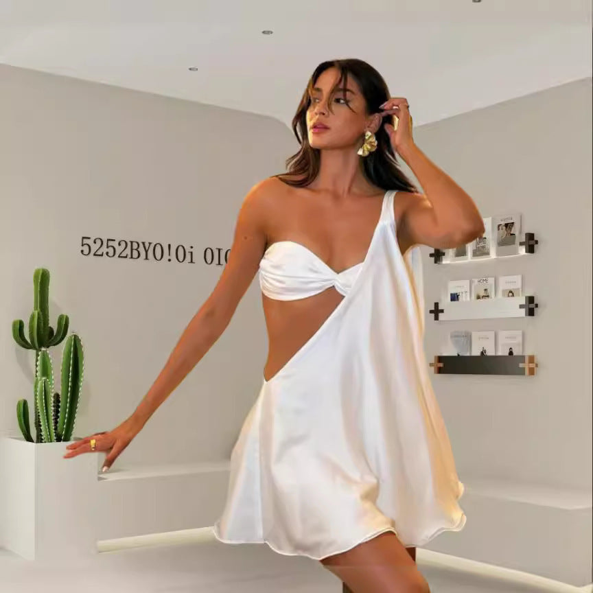 Robe Femme Asymétrique Drapée Satin Élégante