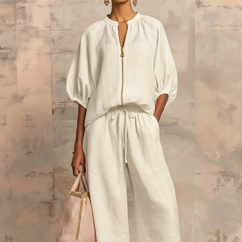 Ensemble femme fluide avec blouse à zip et pantalon large confortable