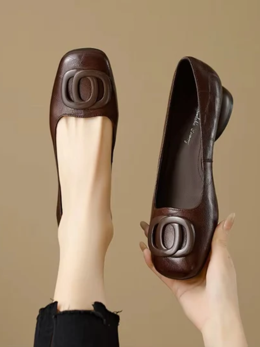 Ballerines femme en cuir à bout carré élégant
