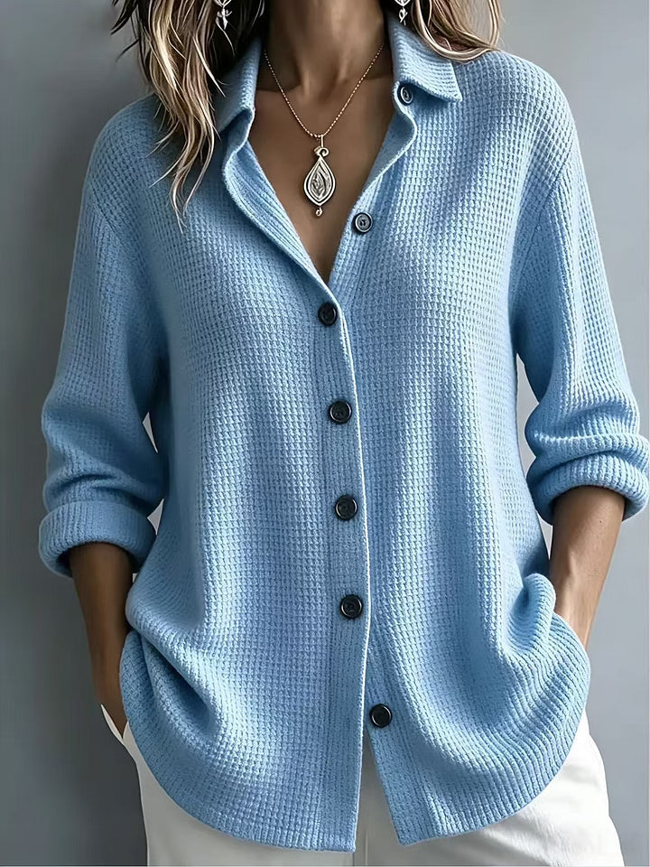 Chemise femme en maille texturée à col classique et boutons