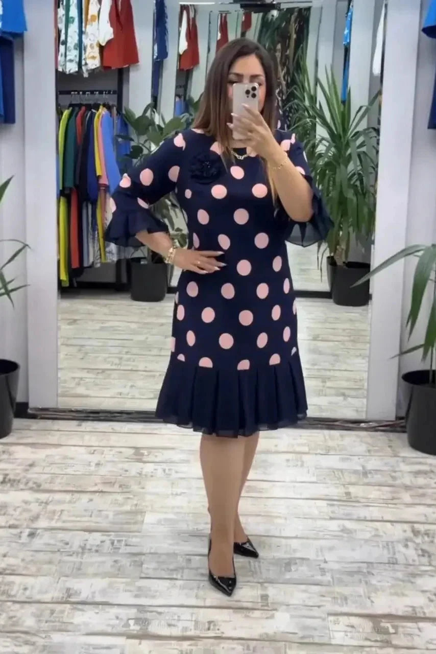 Robe femme à pois avec jupe plissée élégante