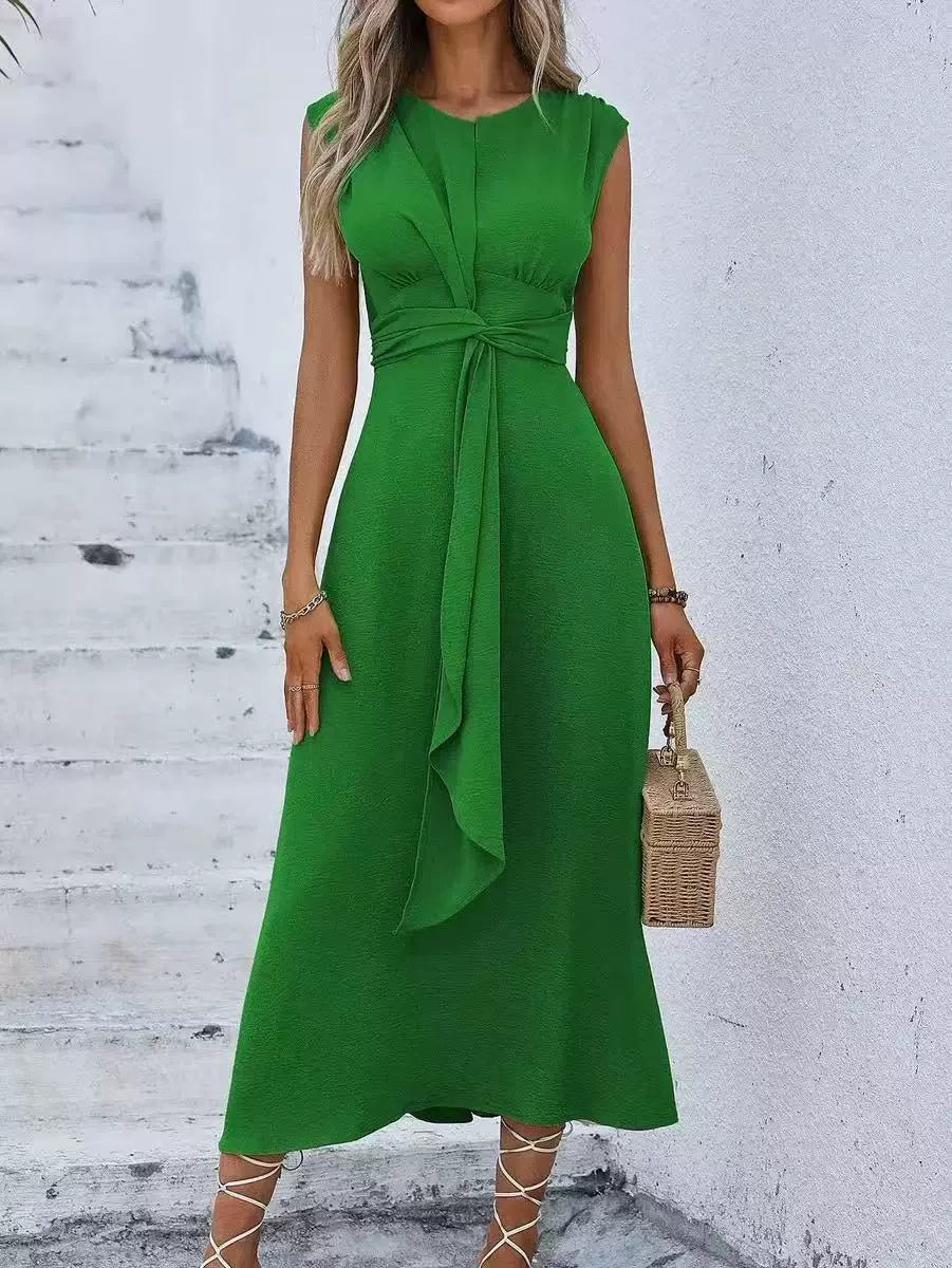 Robe longue femme sans manches avec taille drapée élégante