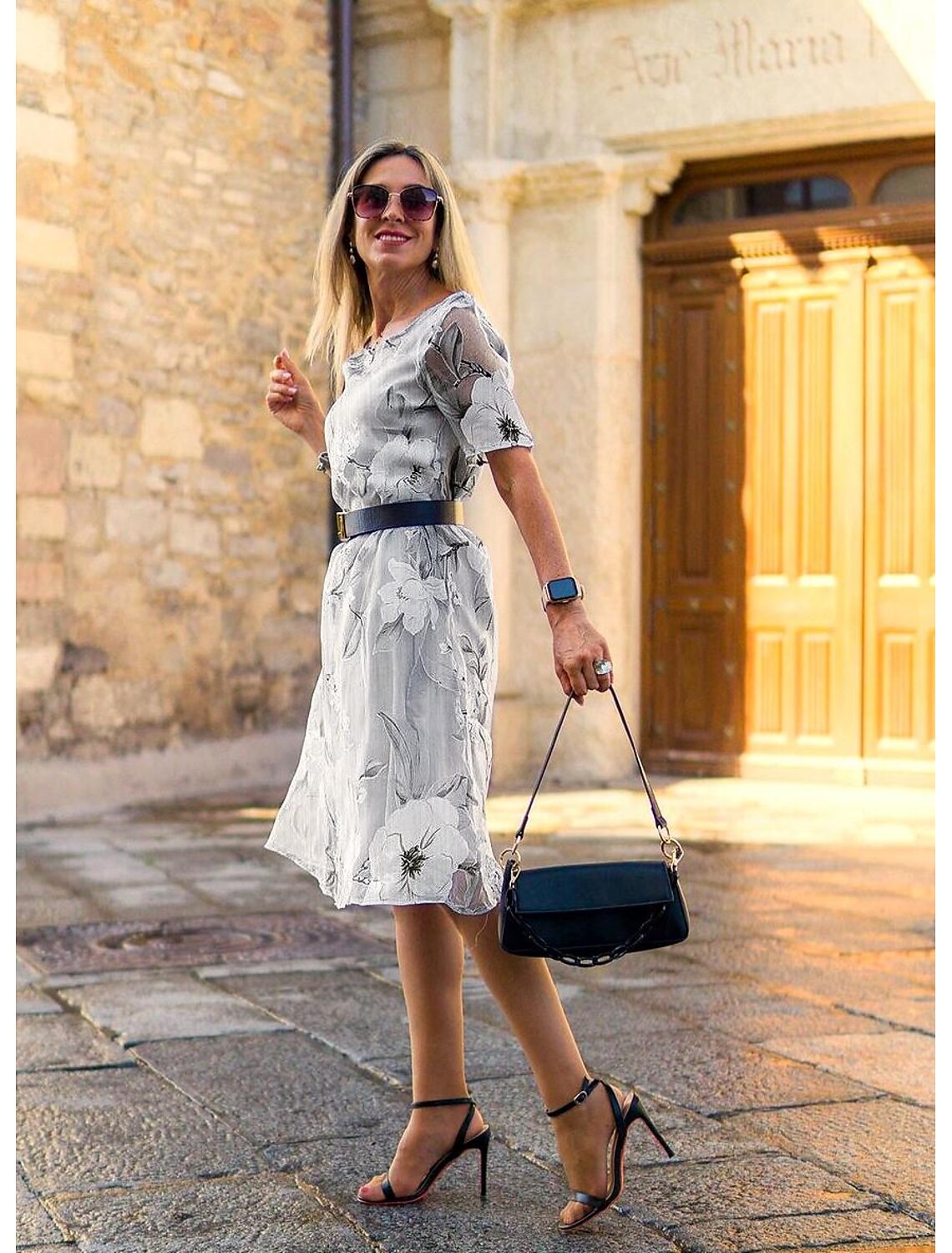 Robe femme midi plissée imprimé floral manches courtes élégante été