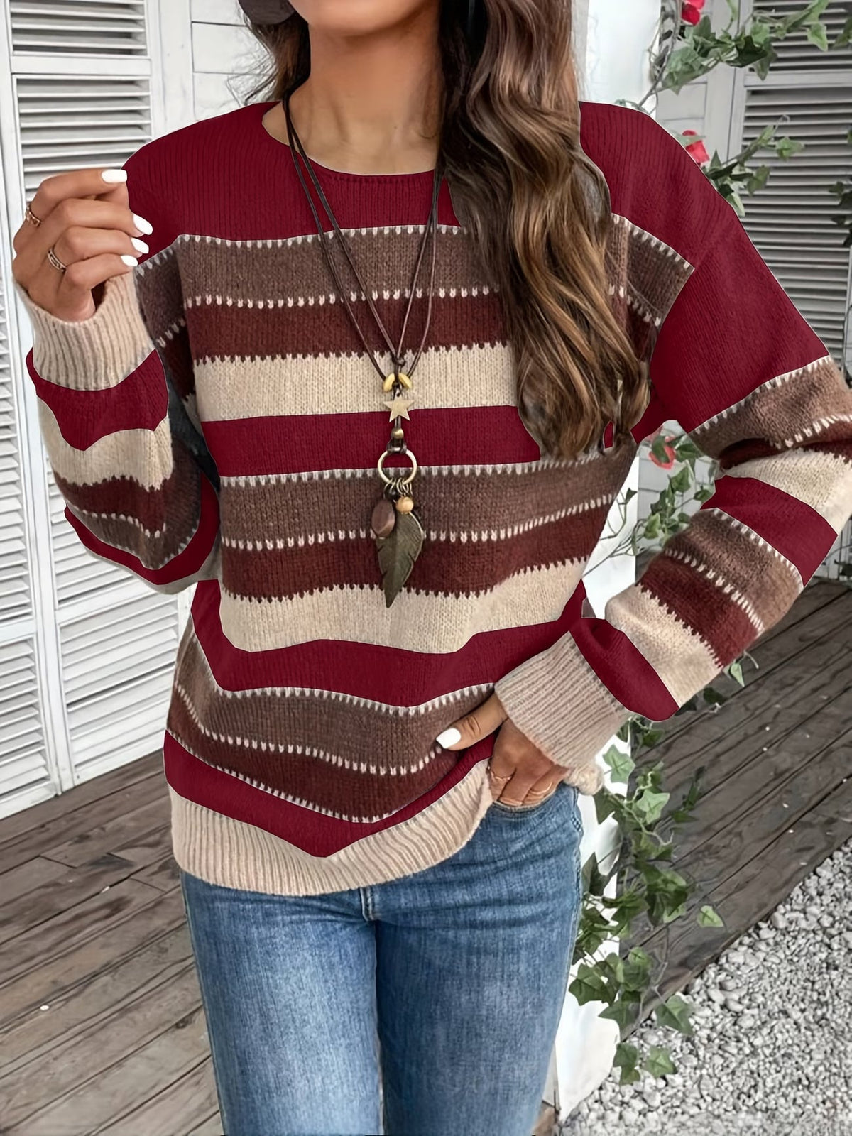 Pull femme rayé en maille à col rond