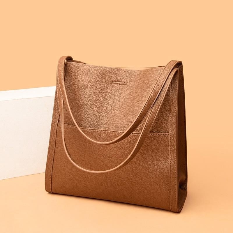 Sac à épaule femme spacieux en cuir souple – Élégant, minimaliste et confortable