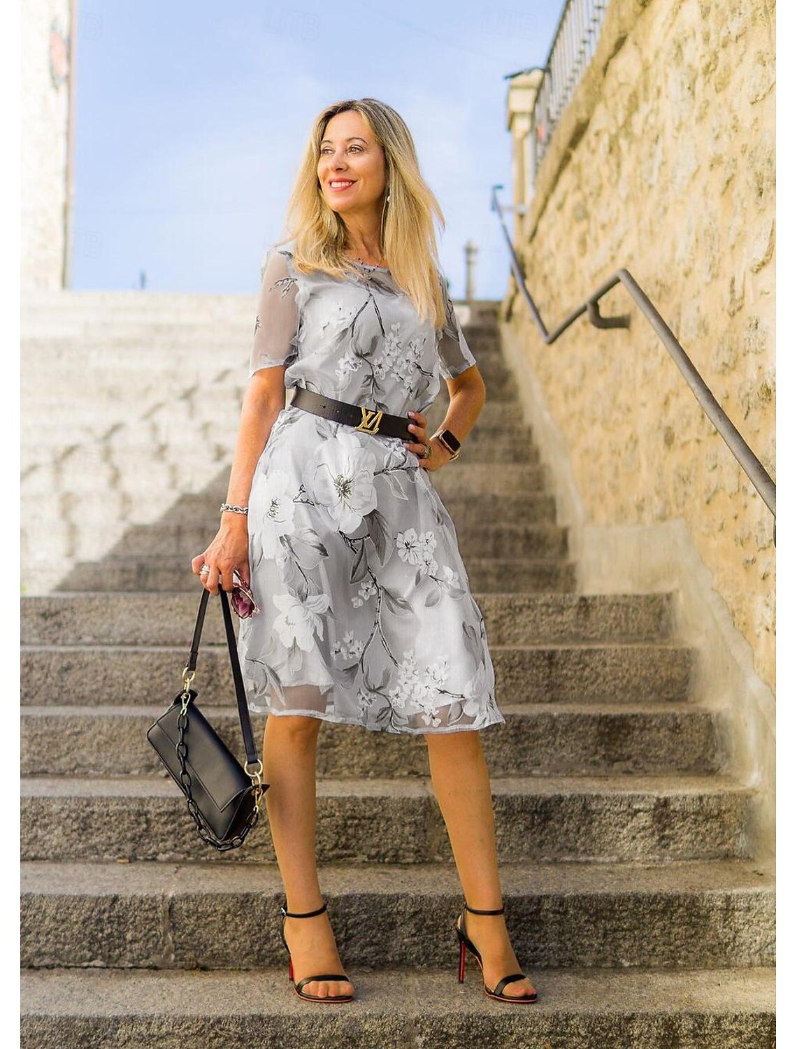 Robe femme midi plissée imprimé floral manches courtes élégante été