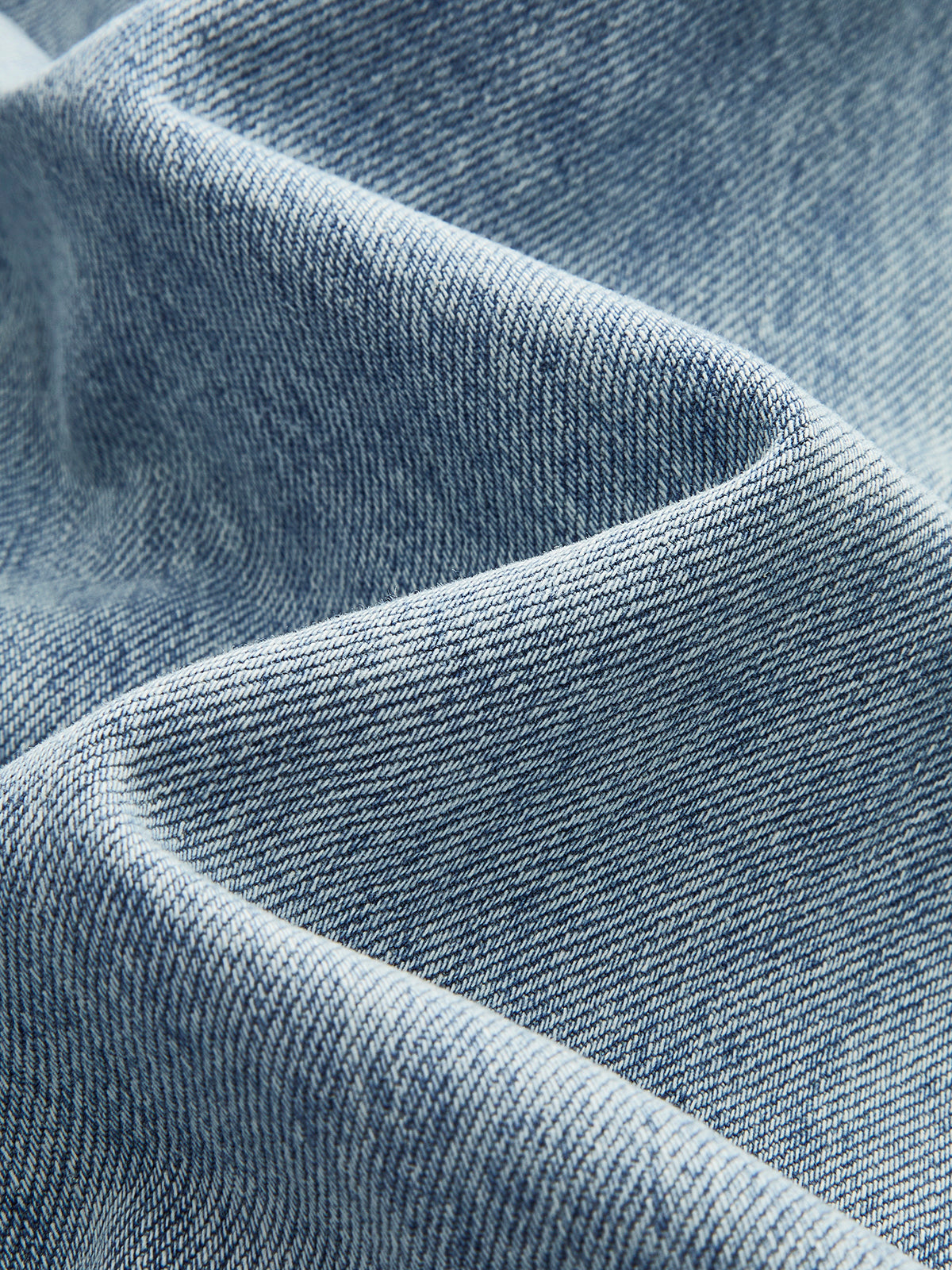 Jean Wide-Leg à Taille Croisée – Coupe Moderne et Élégante