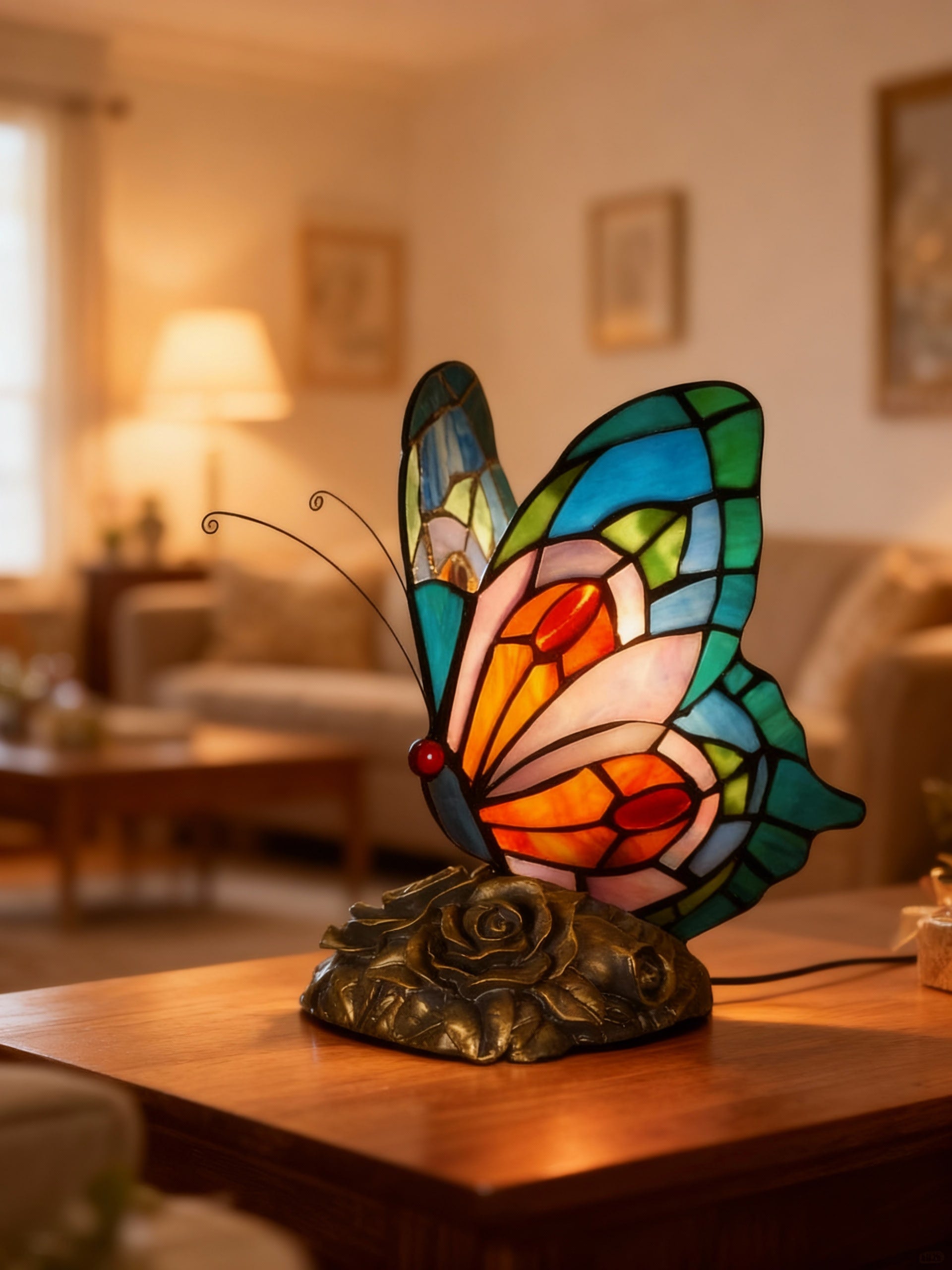 Lampe Papillon Artisanale – Lampe de Table Décorative LED Ambiance Intérieure