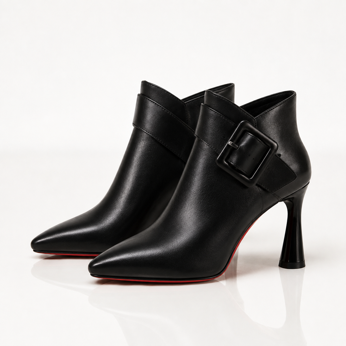 Bottines femme à boucle et talon fin