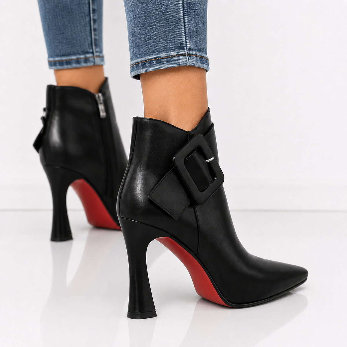 Bottines femme à boucle et talon fin