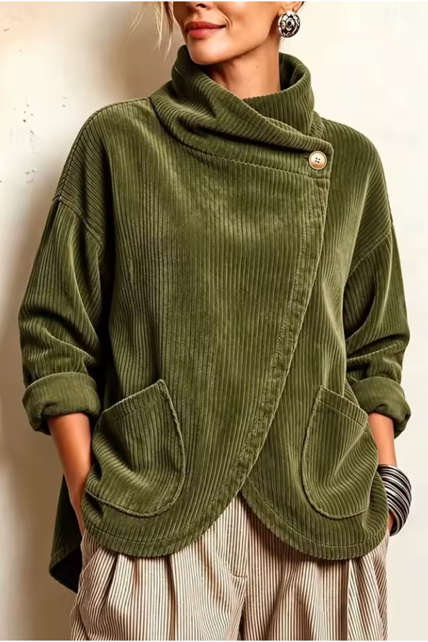 Pull femme en velours côtelé à col montant asymétrique