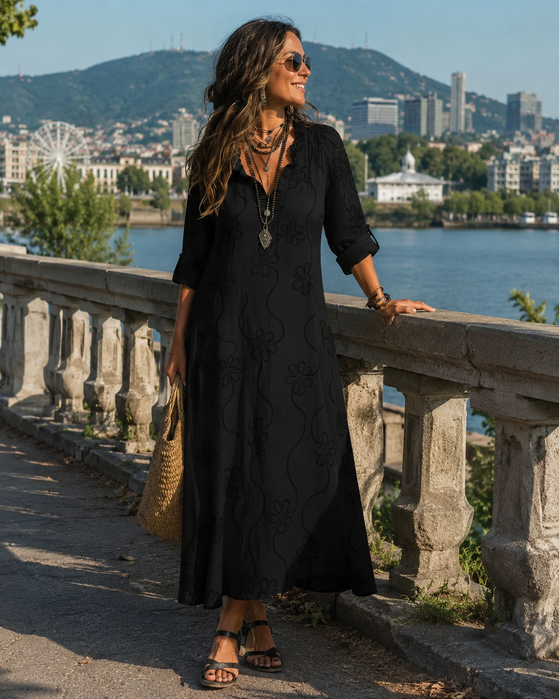 Robe longue femme brodée florale à coupe fluide