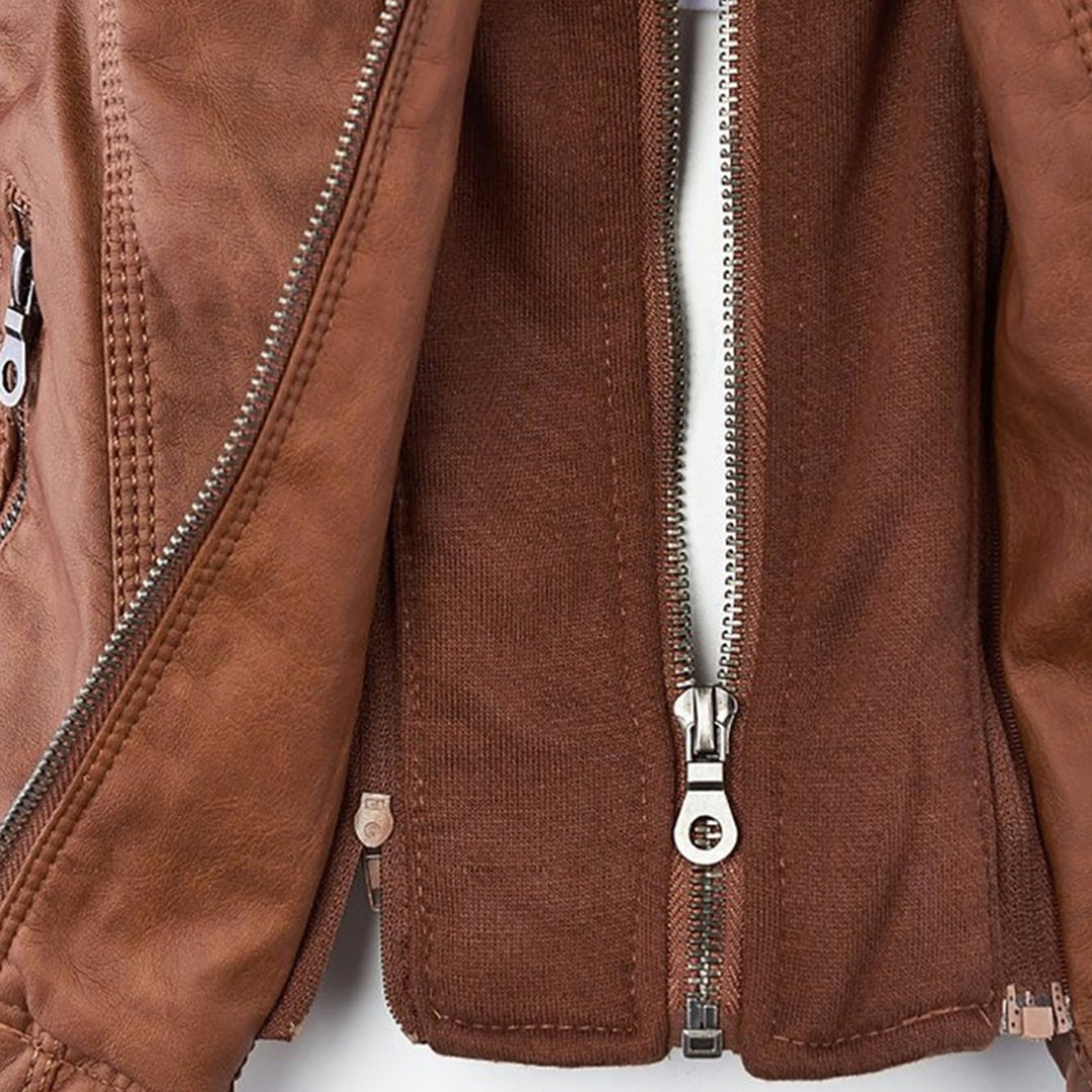 Veste femme en similicuir à capuche et fermeture zippée