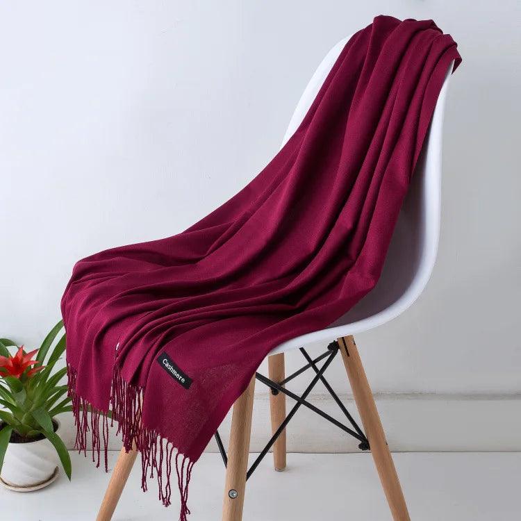 Écharpe femme élégante avec franges – légère, douce et chic