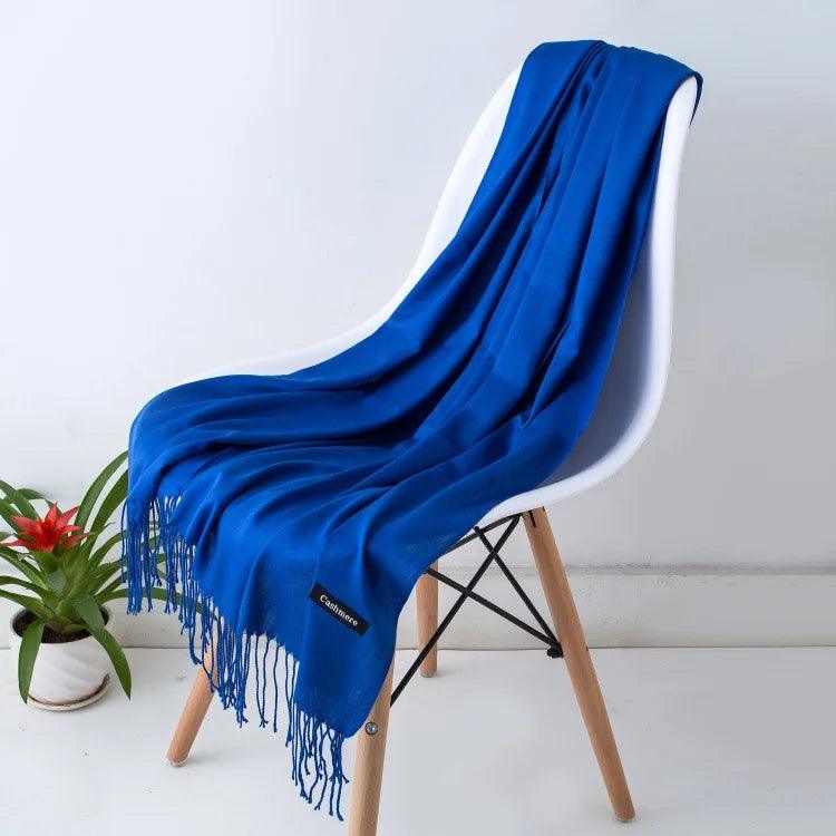 Écharpe femme élégante avec franges – légère, douce et chic