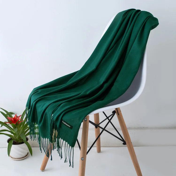 Écharpe femme élégante avec franges – légère, douce et chic