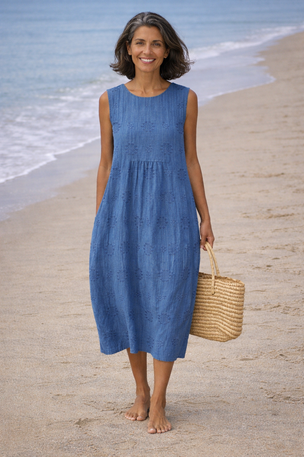 Robe midi femme sans manches brodée avec poches
