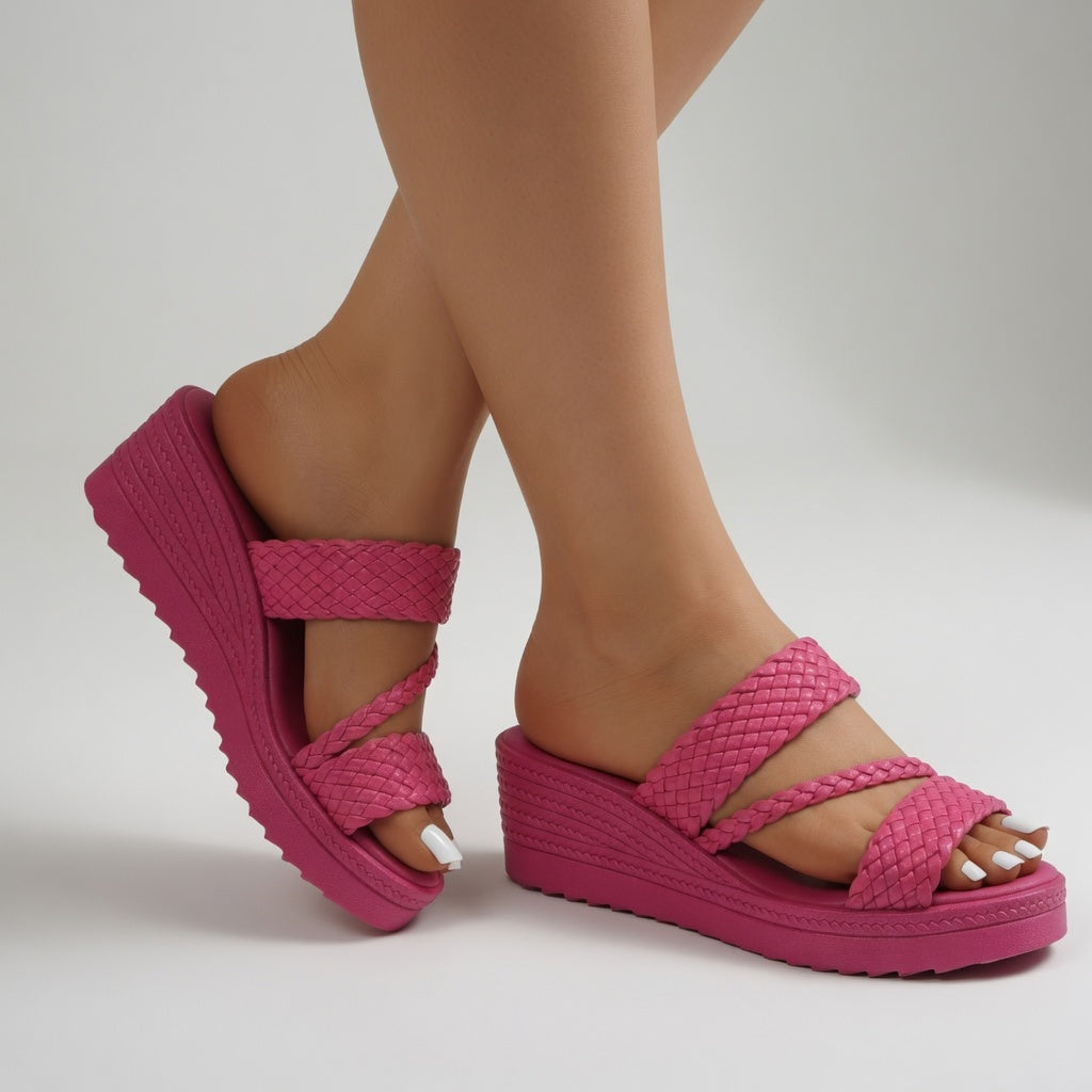 Sandales femme compensées à brides tressées et semelle confortable