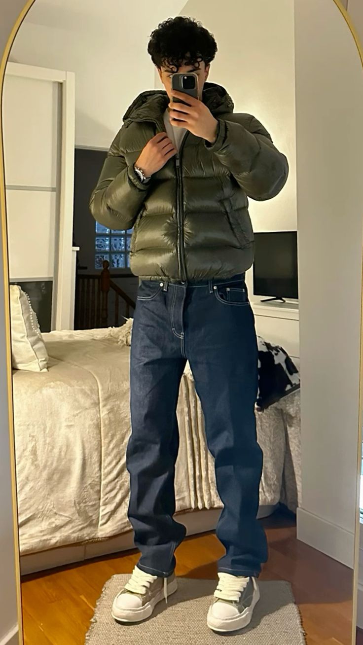 Doudoune Homme Courte à Capuche – Style Urbain Moderne