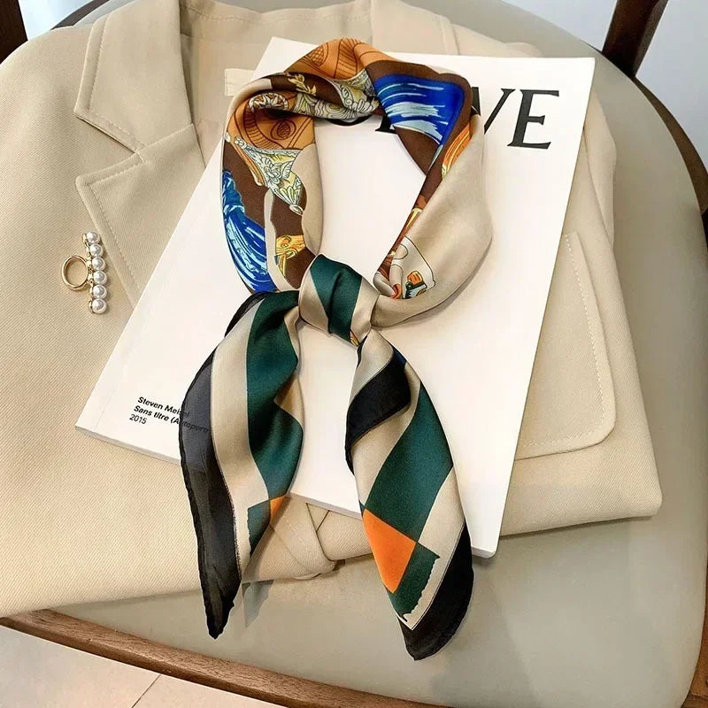 Foulard carré femme en satin imprimé pour cheveux et sac