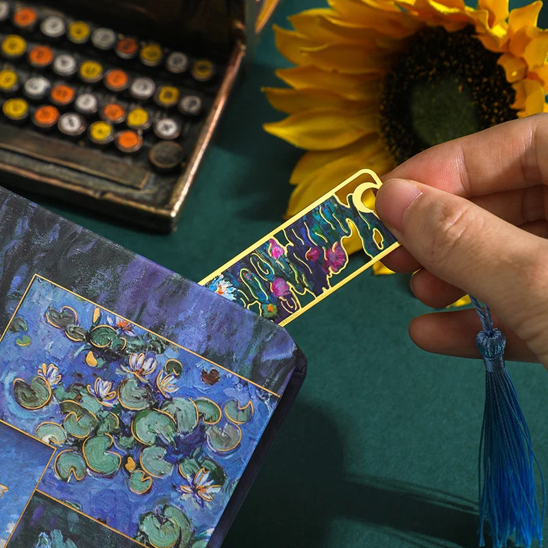 Marque-page fait main en métal floral rétro avec pompon décoratif – Cadeau parfait