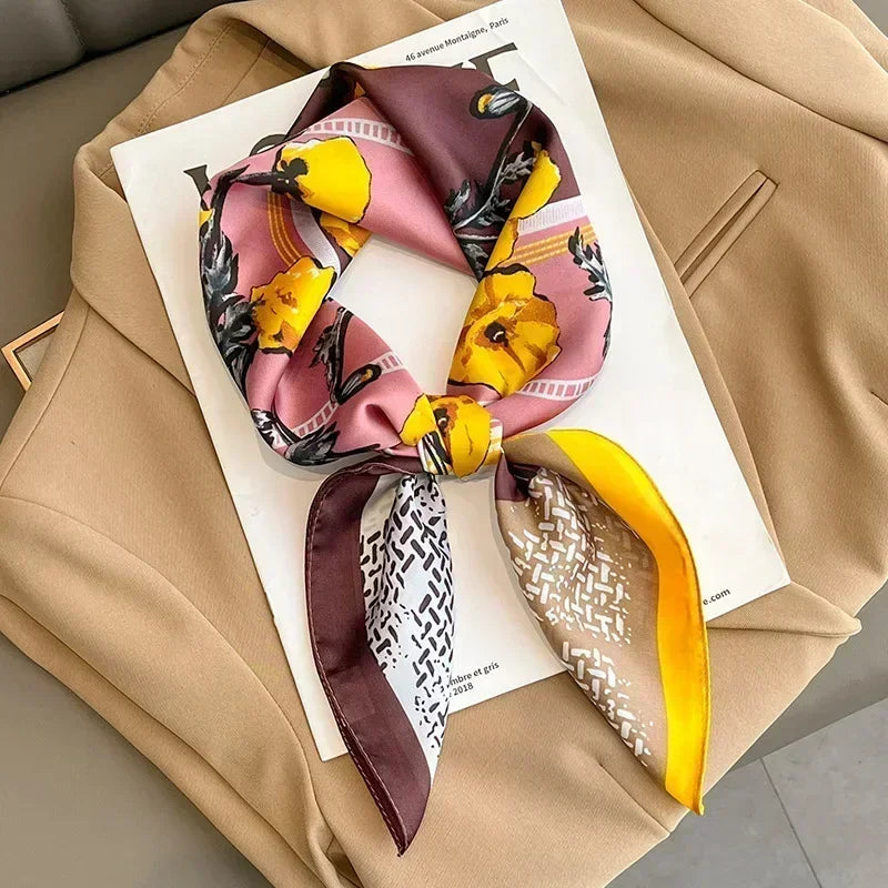 Foulard carré femme en satin imprimé pour cheveux et sac