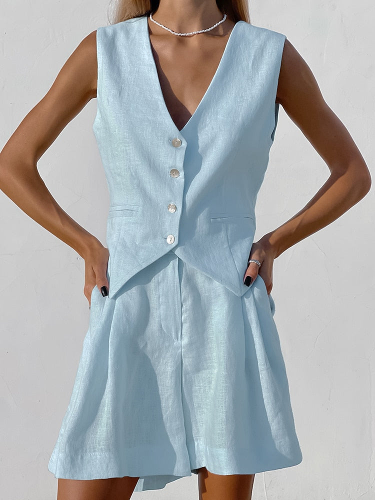 Ensemble femme en coton-lin avec gilet boutonné et short assorti