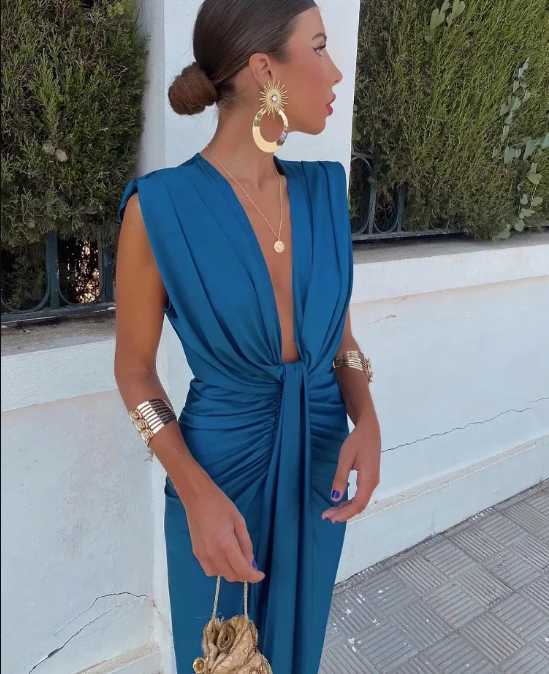 Robe Plissée Élégante Femme Coupe Ajustée Tissu Fluide pour Soirées & Événements