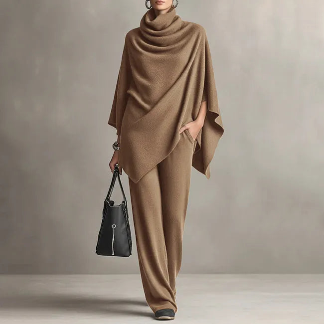Ensemble femme avec cape drapée et pantalon large