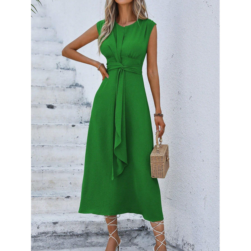 Robe longue femme sans manches avec taille drapée élégante