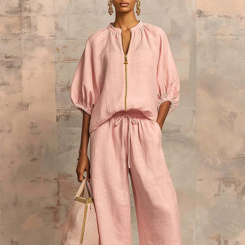 Ensemble femme fluide avec blouse à zip et pantalon large confortable