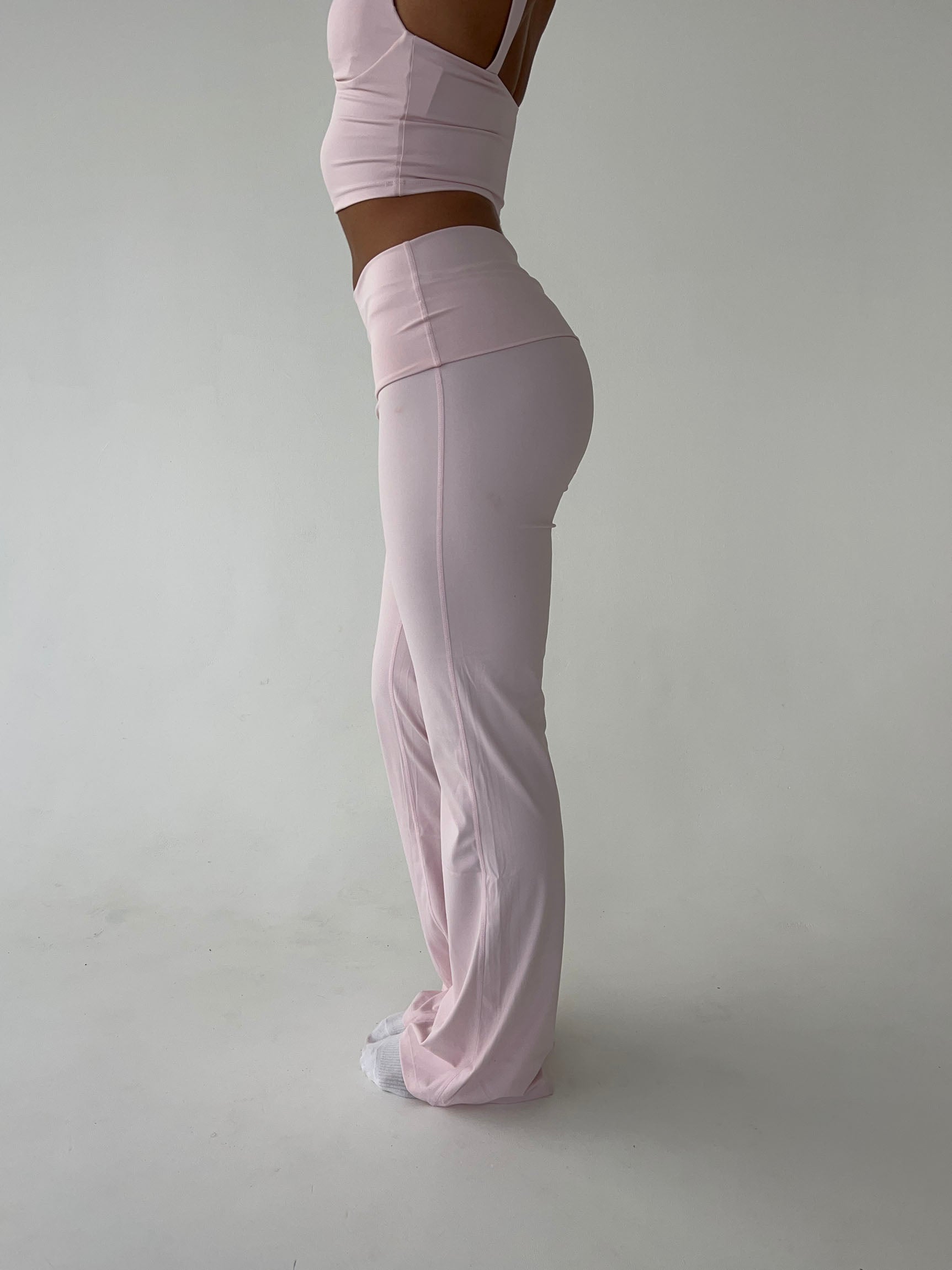 Legging flare femme taille haute extensible coupe évasée confort quotidien