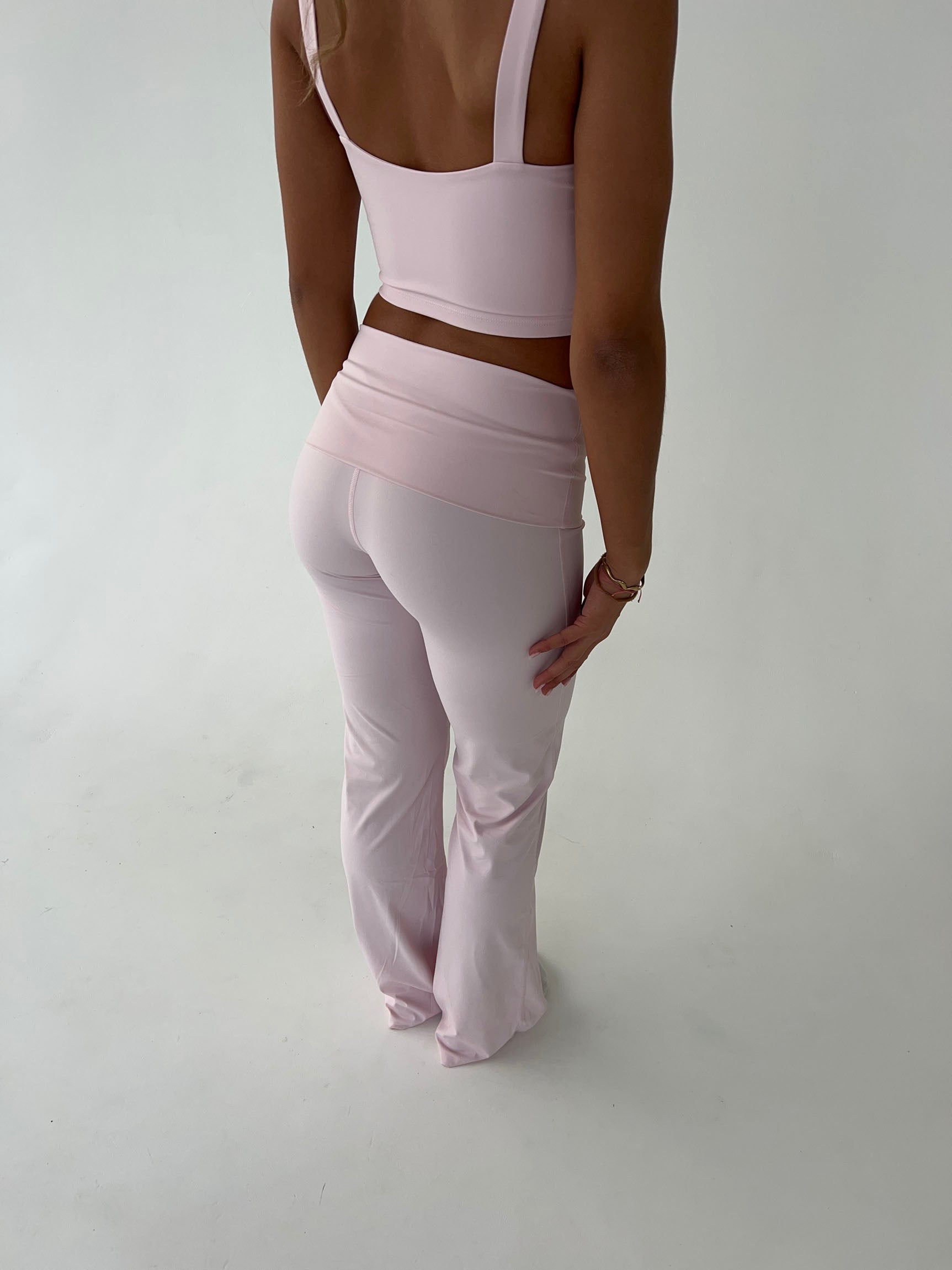 Legging flare femme taille haute extensible coupe évasée confort quotidien