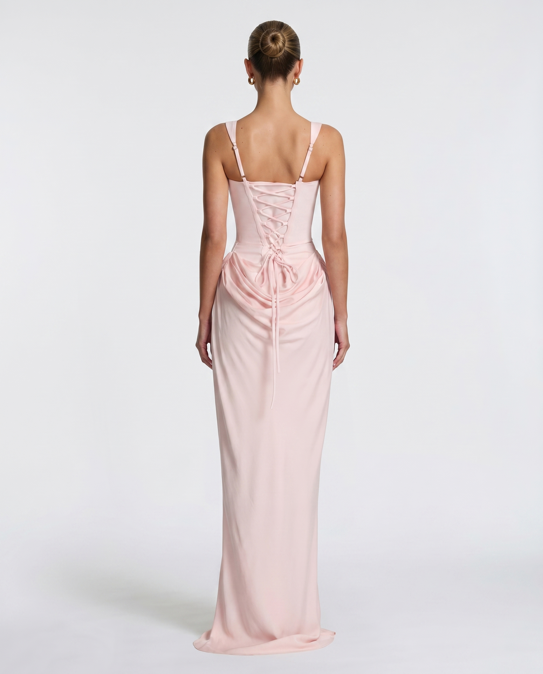 Robe Maxi Ajustée Satinée avec Effet Sablier Élégant