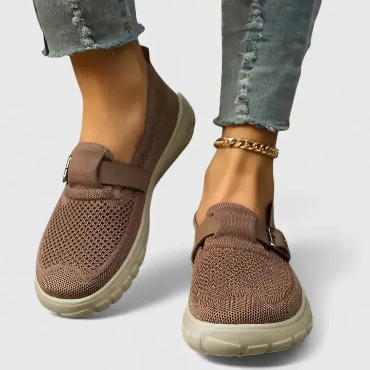 Mocassins femme en maille respirante à bride ajustable