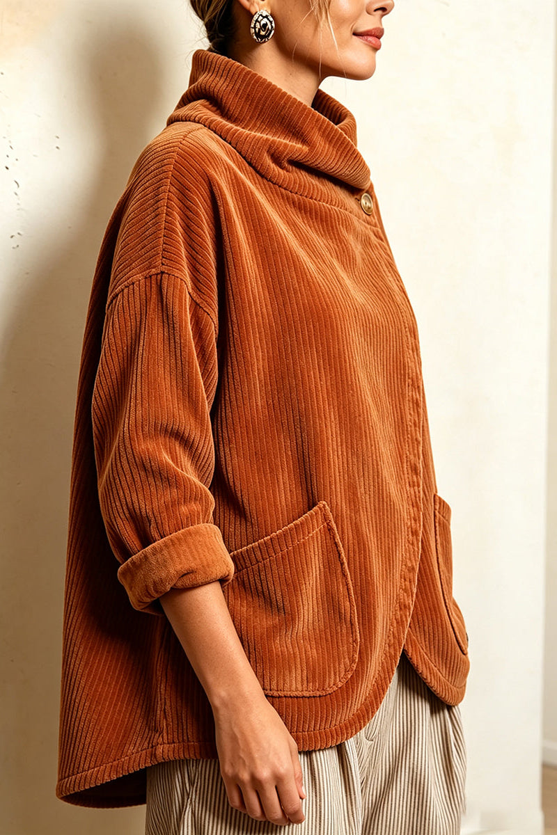 Pull femme en velours côtelé à col montant asymétrique