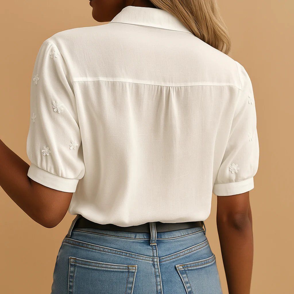 Blouse Blanche Femme Élégante avec Broderies Florales Raffinées
