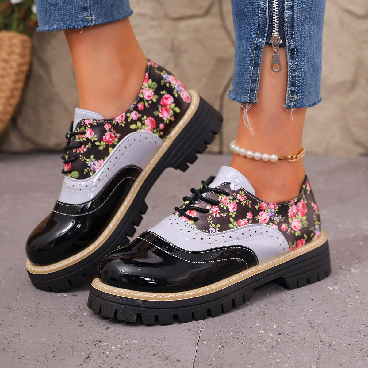 Chaussures Oxford femme à lacets et motif floral