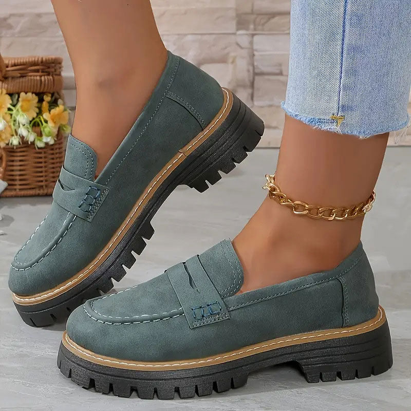 Mocassins Femme à Semelle Épaisse et Coupe Confortable pour Usage Quotidien