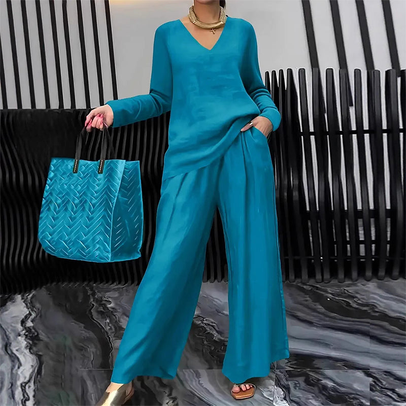 Ensemble femme fluide avec pantalon large et col en V élégant