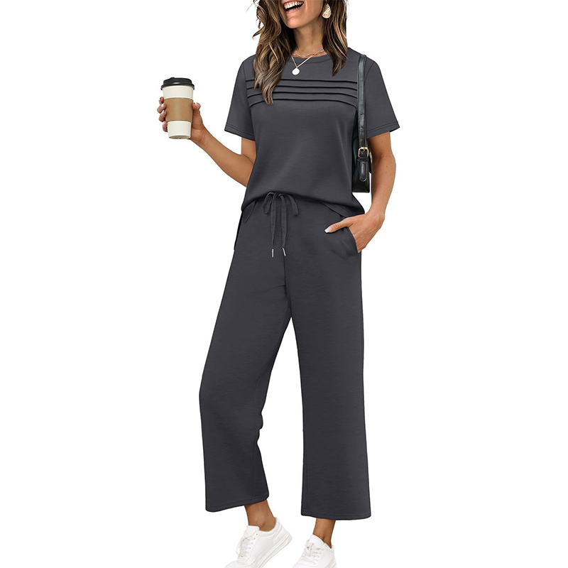 Ensemble femme décontracté avec pantalon large et haut manches courtes