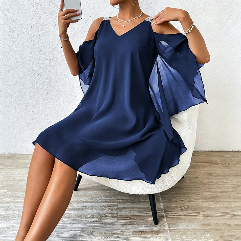 Robe femme épaules dénudées avec bretelles brillantes