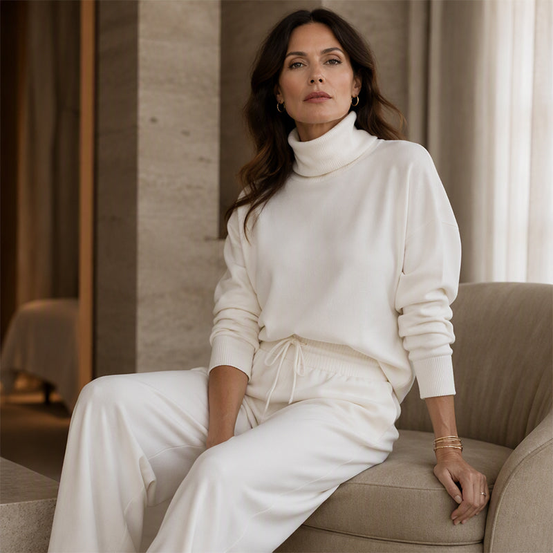 Ensemble femme avec col montant et pantalon fluide