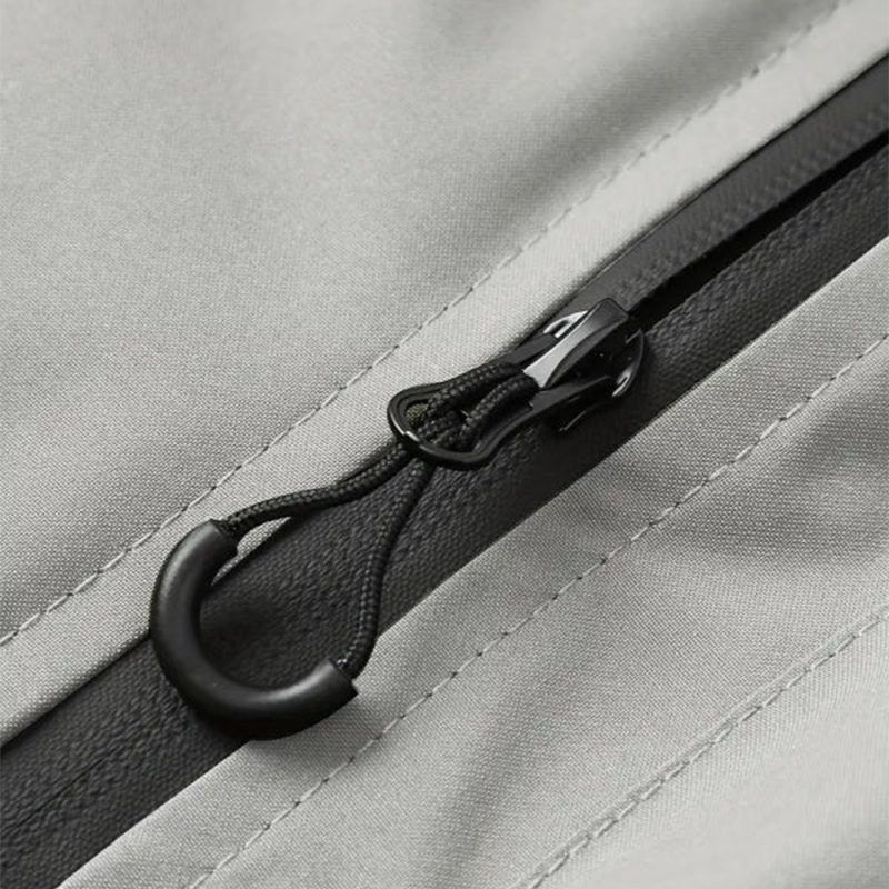 Veste imperméable homme à capuche avec poches multiples