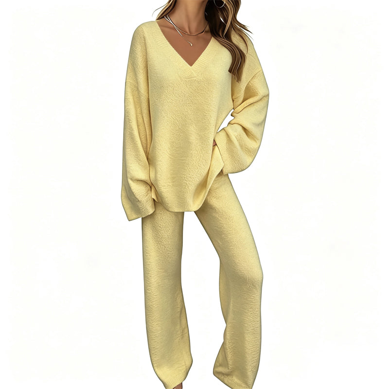 Ensemble en maille femme avec pull col V et pantalon large