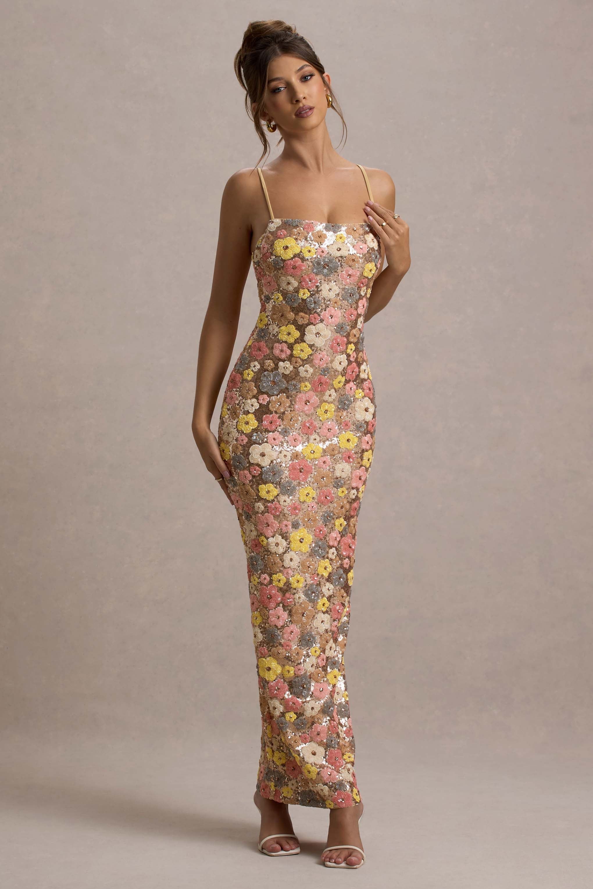 Robe Longue Fleurie Élégante avec Fines Bretelles